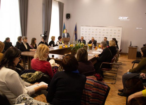 В Бережанах відбувся круглий стіл: Українська сім’я: виклики та завдання